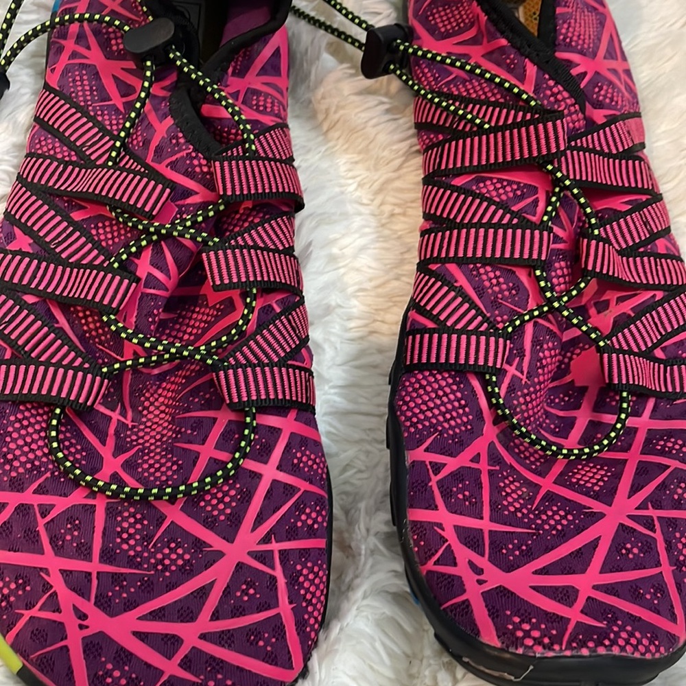 Pink Running Shoes - Picture 3 of 5